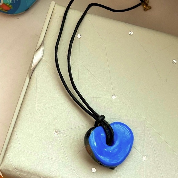💙 Stunning Exquisite Rare Venetian Murano Glass Heart Pendant with Leather Chain - Picture 8 of 9
